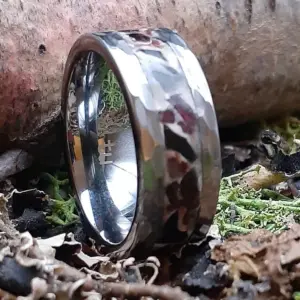 Garnet tungten glow ring
